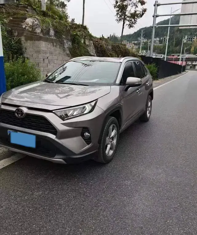 2021 Toyota RAV4 2.0L 171HP L4 CVT
