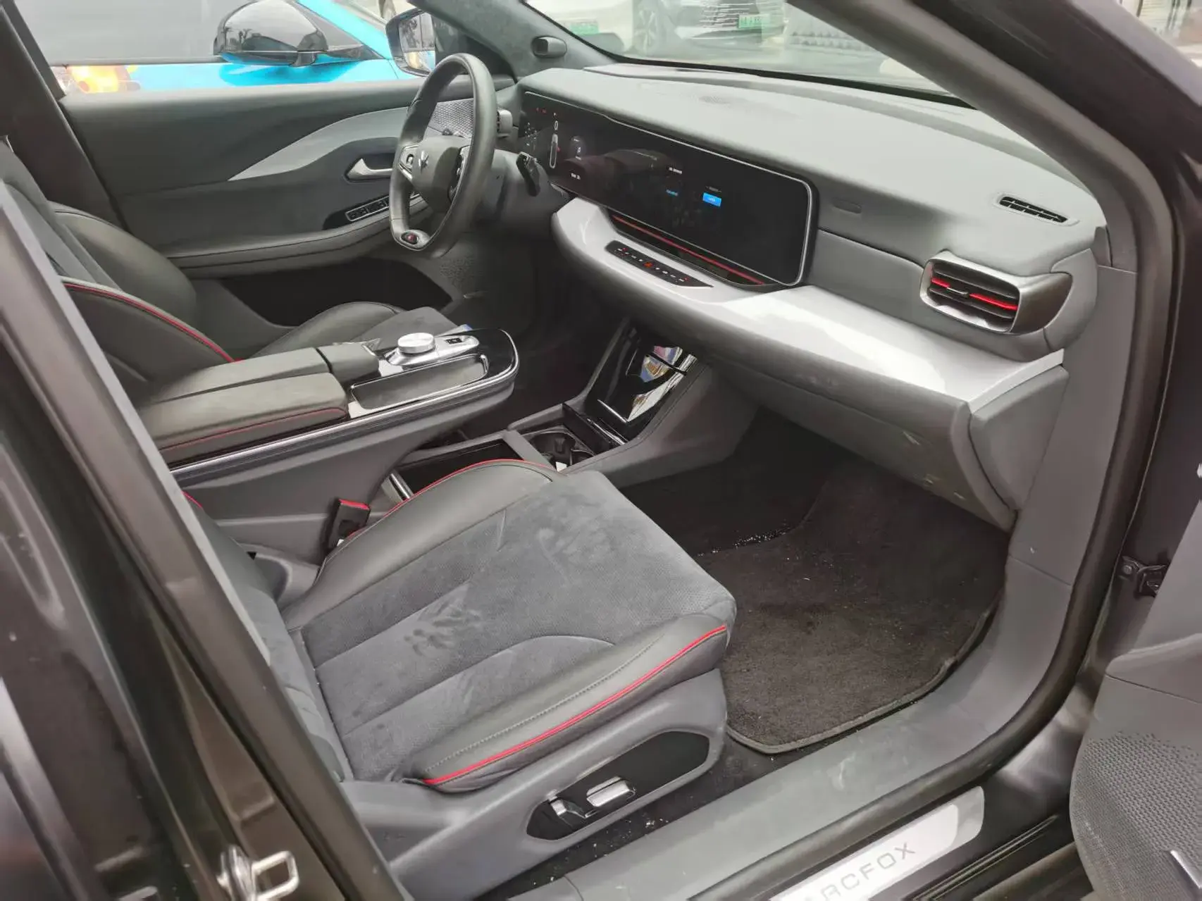 2023 ARCFOX ΑS thumbnail 4