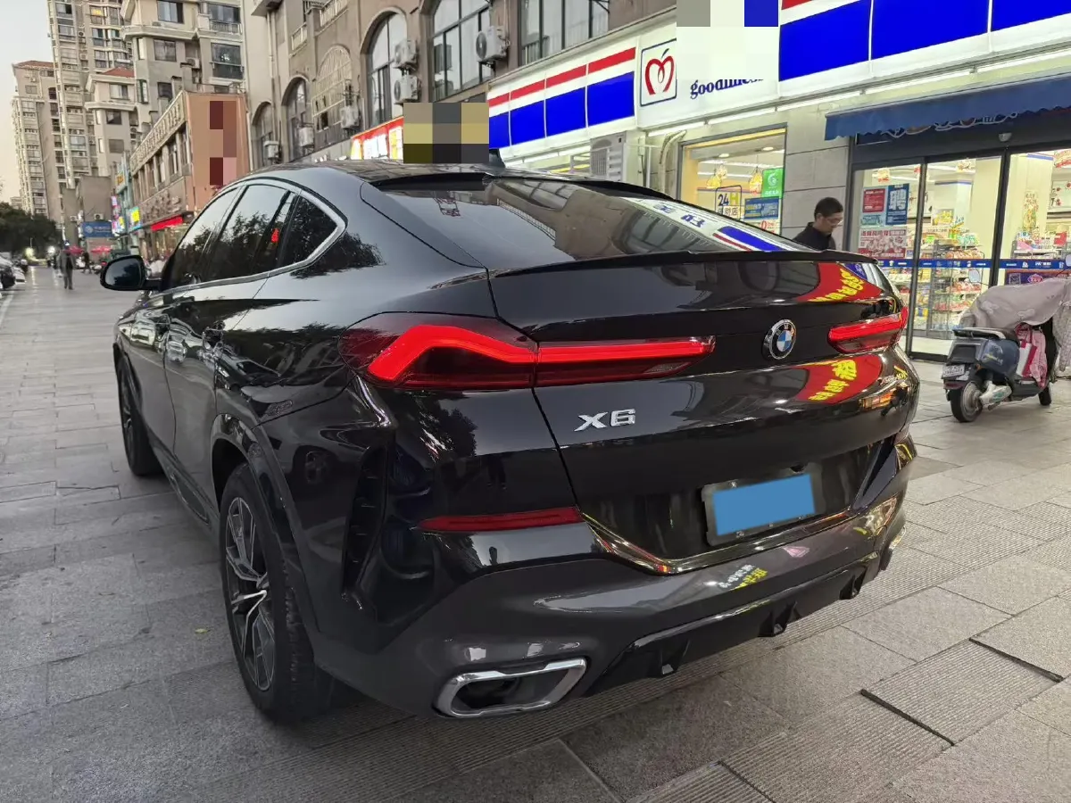 2022 BMW X6 3.0T 340HP L6 8AT,autocango,china used car exporter,china ev exporter,chinese used car exporter,chinese used ev exporter