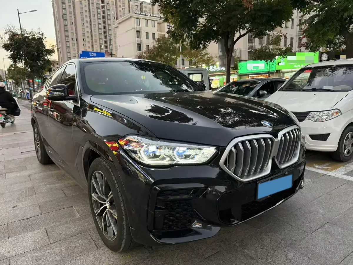 2022 BMW X6 3.0T 340HP L6 8AT,autocango,china used car exporter,china ev exporter,chinese used car exporter,chinese used ev exporter