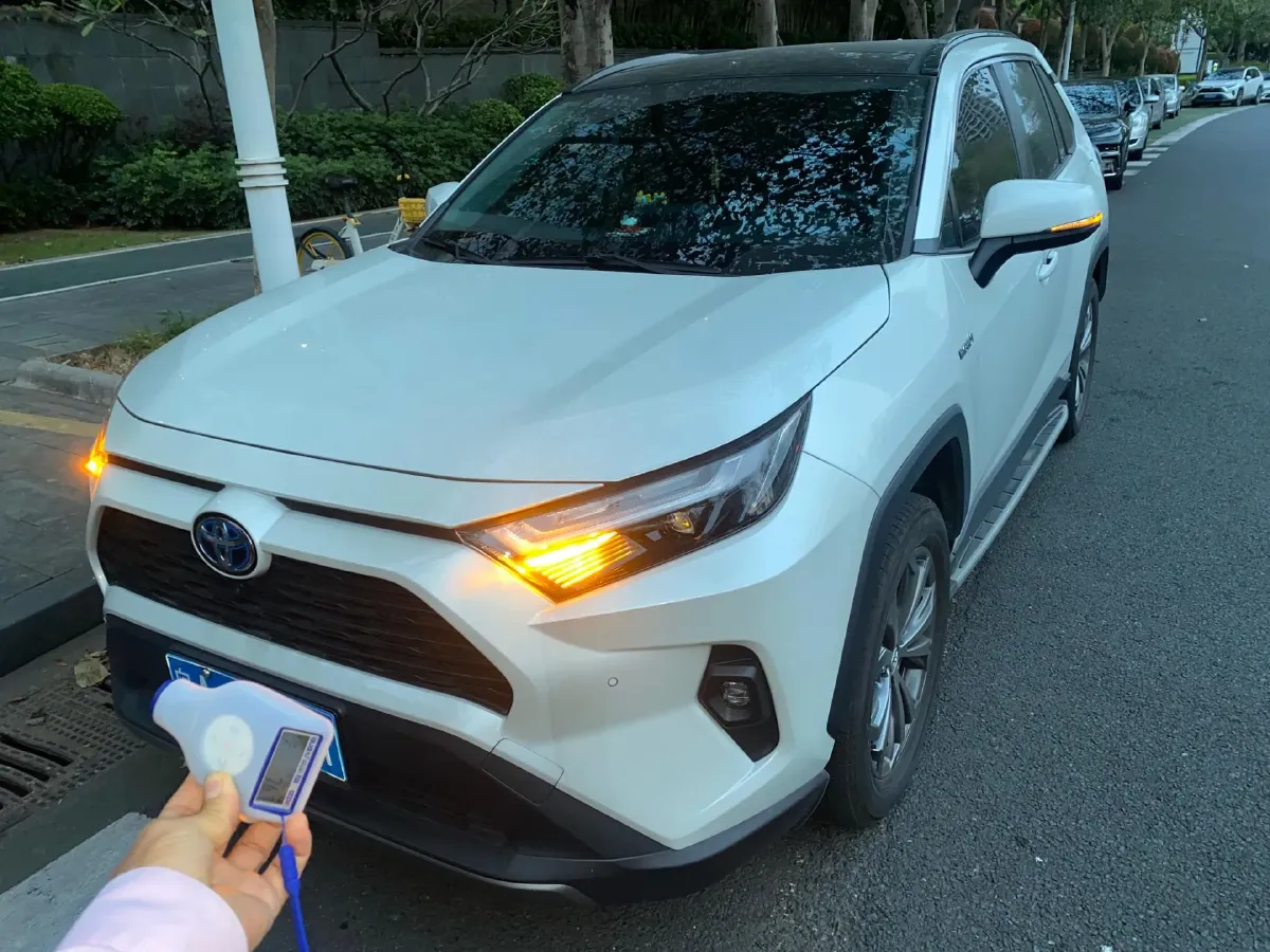 2023 Toyota RAV4 Hybird E+ 2.5L 180HP L4 E-CVT PHEV 15.984KWH,autocango,china used car exporter,china ev exporter,chinese used car exporter,chinese used ev exporter