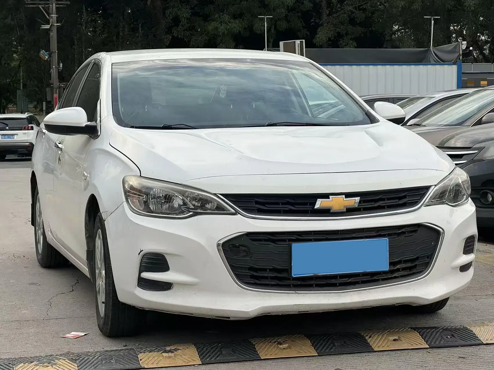 2016 CHEVROLET CAVALIER thumbnail 3