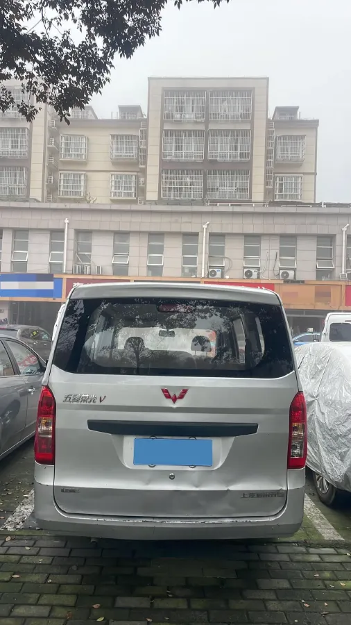2019 WuLing RongGuang V 1.5L 99HP L4 6MT,autocango,china used car exporter,china ev exporter,chinese used car exporter,chinese used ev exporter