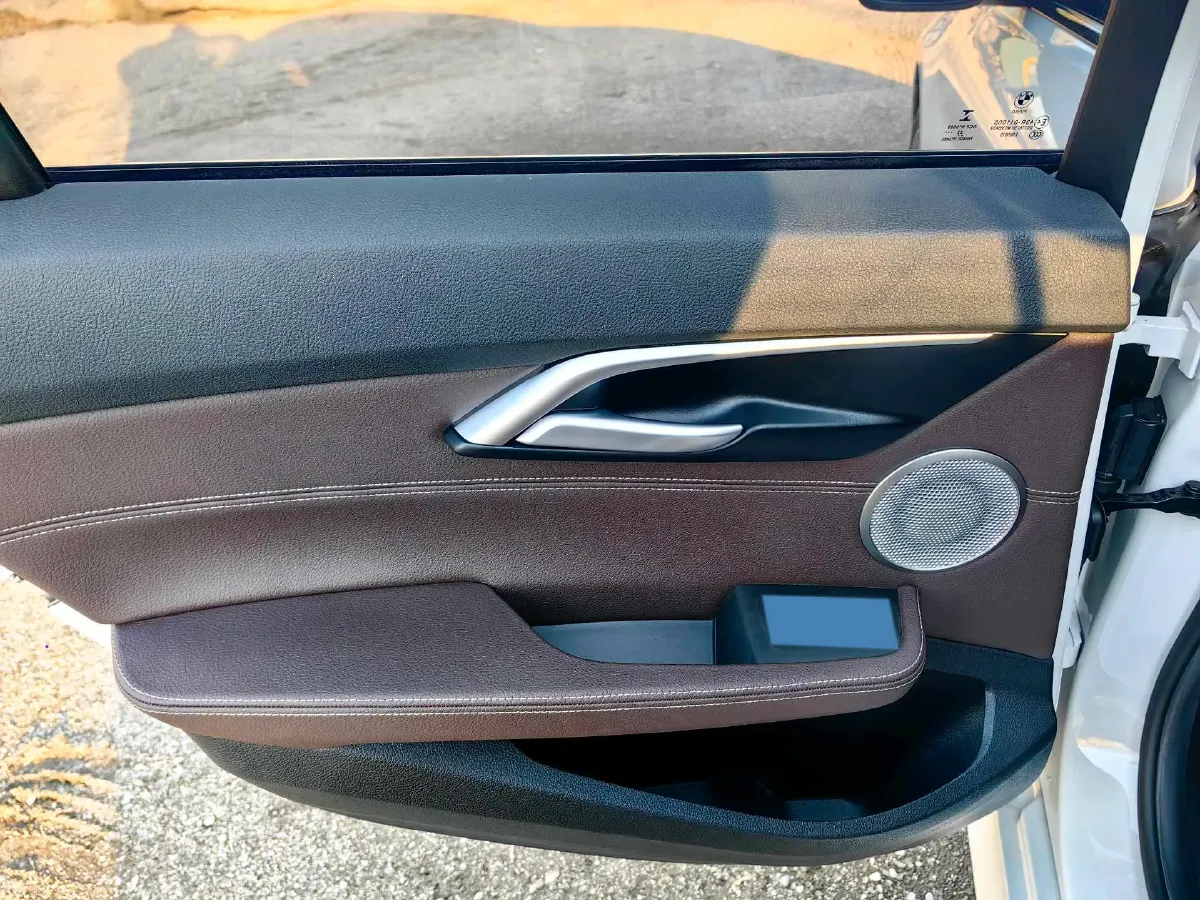 2022 BMW 1 Series 1.5T 140HP L3 7DCT,autocango,china used car exporter,china ev exporter,chinese used car exporter,chinese used ev exporter