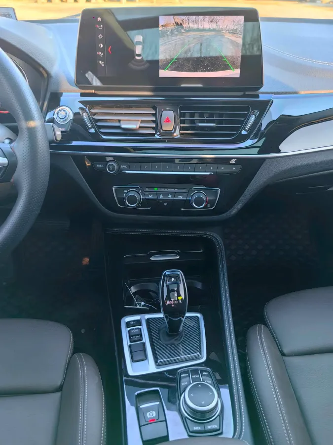 2022 BMW 1 Series 1.5T 140HP L3 7DCT,autocango,china used car exporter,china ev exporter,chinese used car exporter,chinese used ev exporter