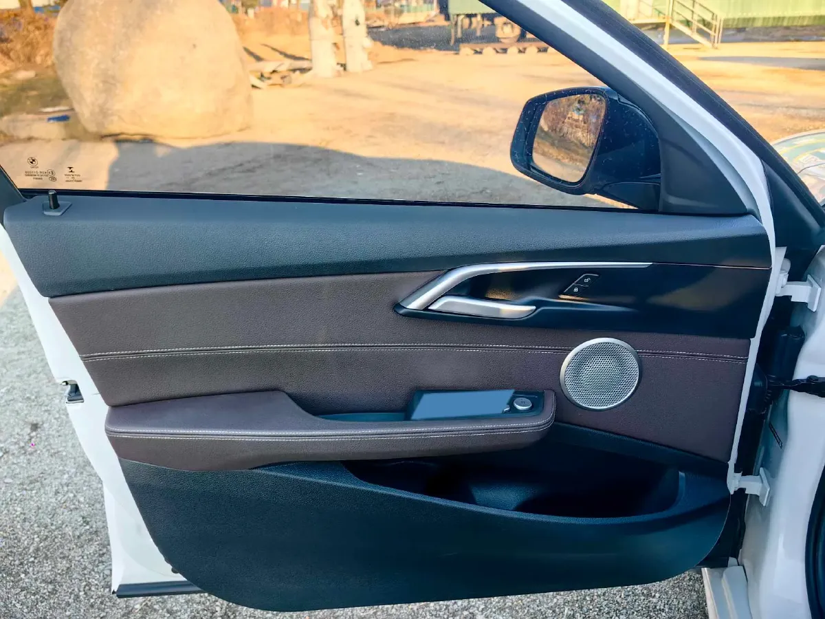 2022 BMW 1 Series 1.5T 140HP L3 7DCT,autocango,china used car exporter,china ev exporter,chinese used car exporter,chinese used ev exporter