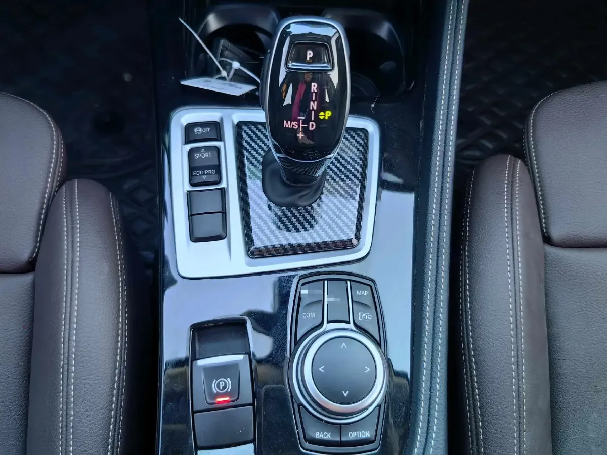 2022 BMW 1 Series 1.5T 140HP L3 7DCT,autocango,china used car exporter,china ev exporter,chinese used car exporter,chinese used ev exporter