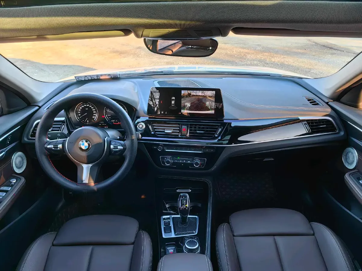 2022 BMW 1 Series 1.5T 140HP L3 7DCT,autocango,china used car exporter,china ev exporter,chinese used car exporter,chinese used ev exporter