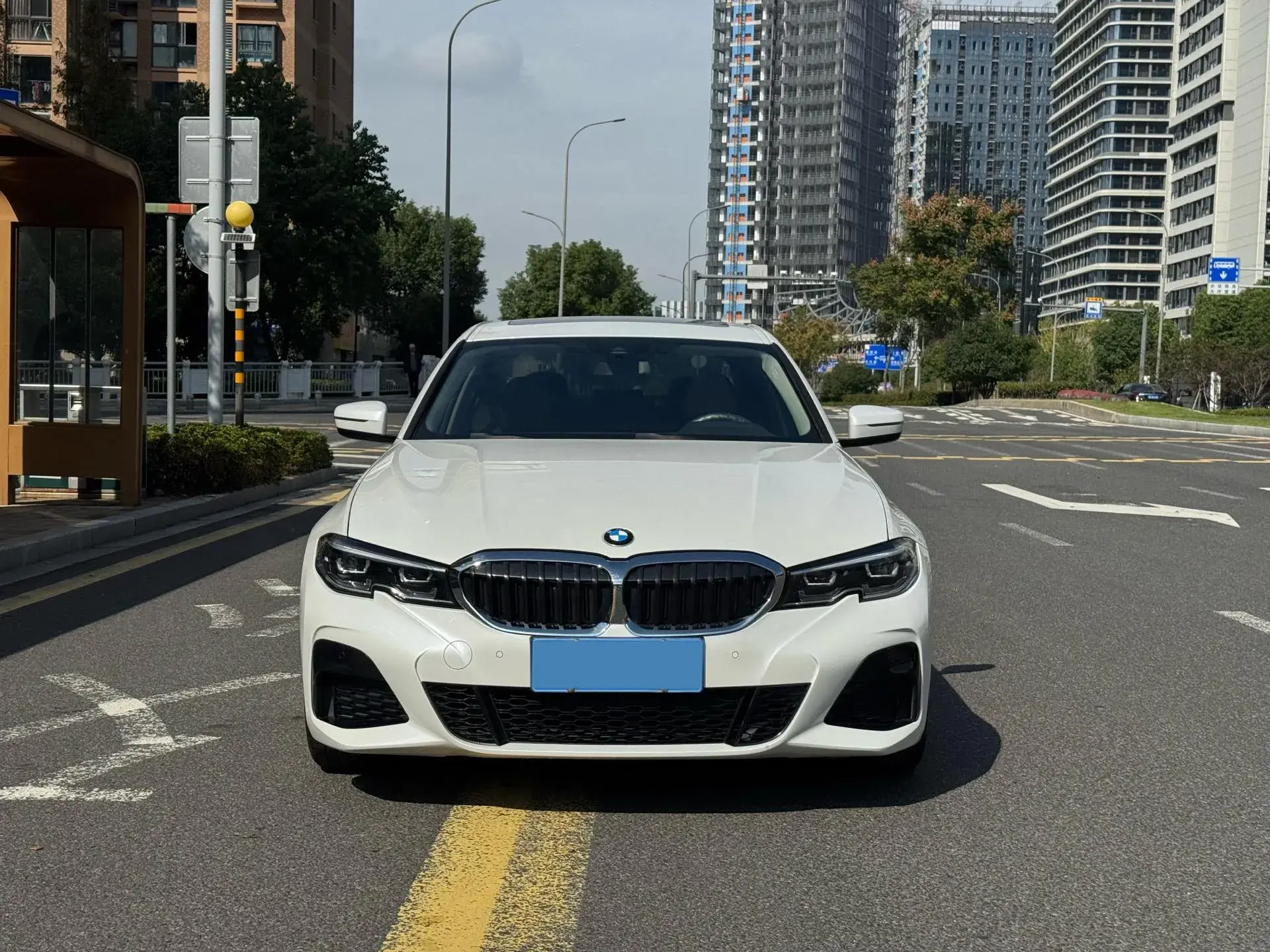 2020 BMW 3 thumbnail 2