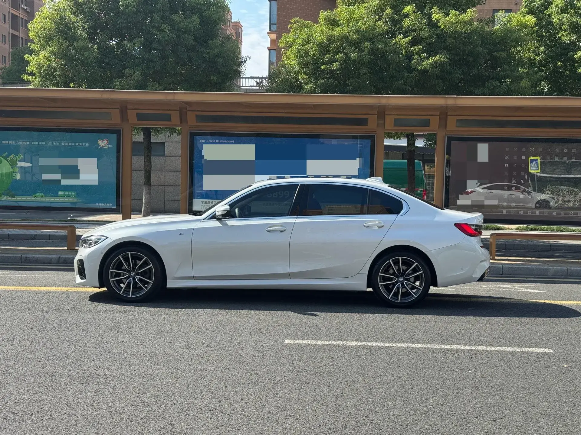 2020 BMW 3 thumbnail 4