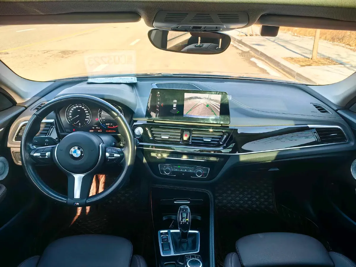 2022 BMW 1 Series 1.5T 140HP L3 7DCT,autocango,china used car exporter,china ev exporter,chinese used car exporter,chinese used ev exporter