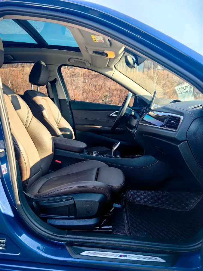 2022 BMW 1 Series 1.5T 140HP L3 7DCT,autocango,china used car exporter,china ev exporter,chinese used car exporter,chinese used ev exporter