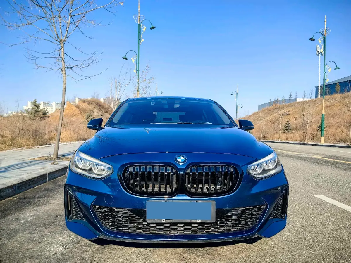 2022 BMW 1 Series 1.5T 140HP L3 7DCT,autocango,china used car exporter,china ev exporter,chinese used car exporter,chinese used ev exporter