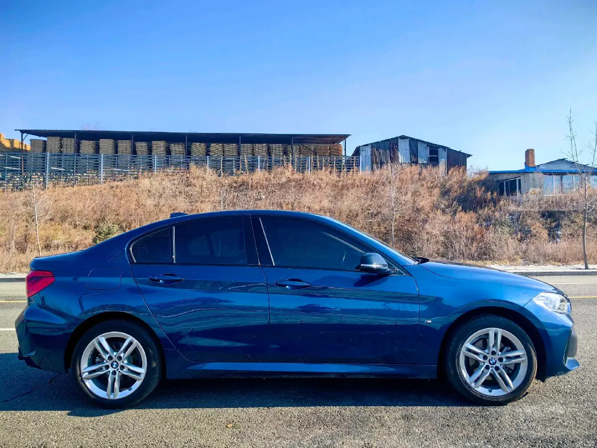 2022 BMW 1 Series 1.5T 140HP L3 7DCT,autocango,china used car exporter,china ev exporter,chinese used car exporter,chinese used ev exporter