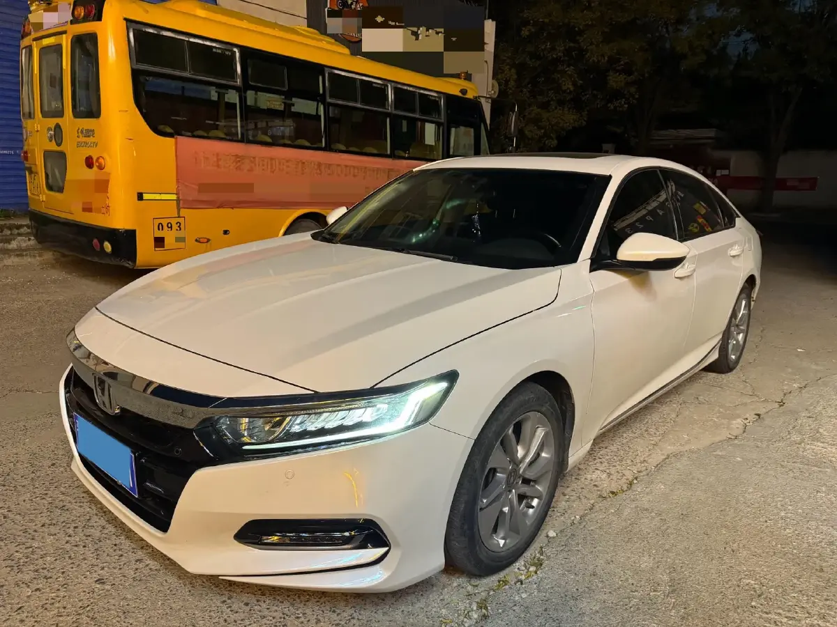 2018 Honda Accord 1.5T 194HP L4 CVT