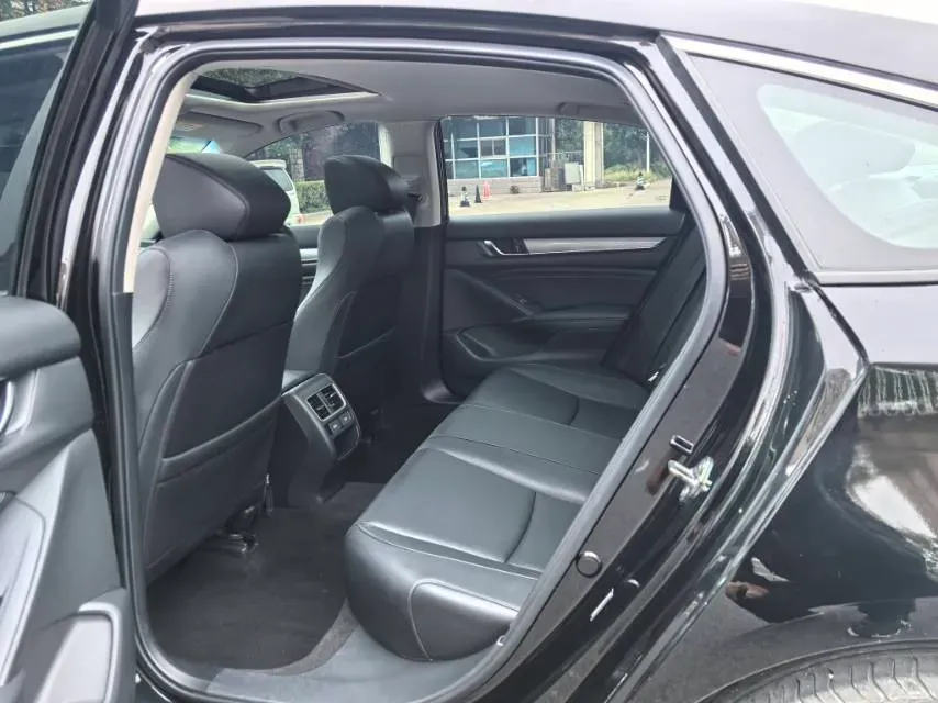 2022 Honda Accord 2.0L 146HP L4 E-CVT Hybrid,autocango,china used car exporter,china ev exporter,chinese used car exporter,chinese used ev exporter