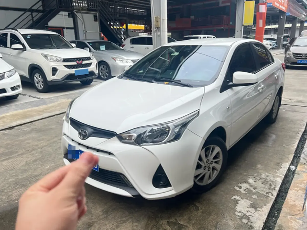 2019 Toyota Yaris L 1.5L 110HP L4 CVT