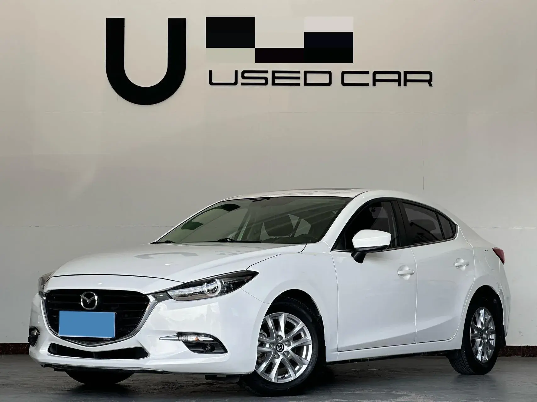 2019 MAZDA 3 view 1