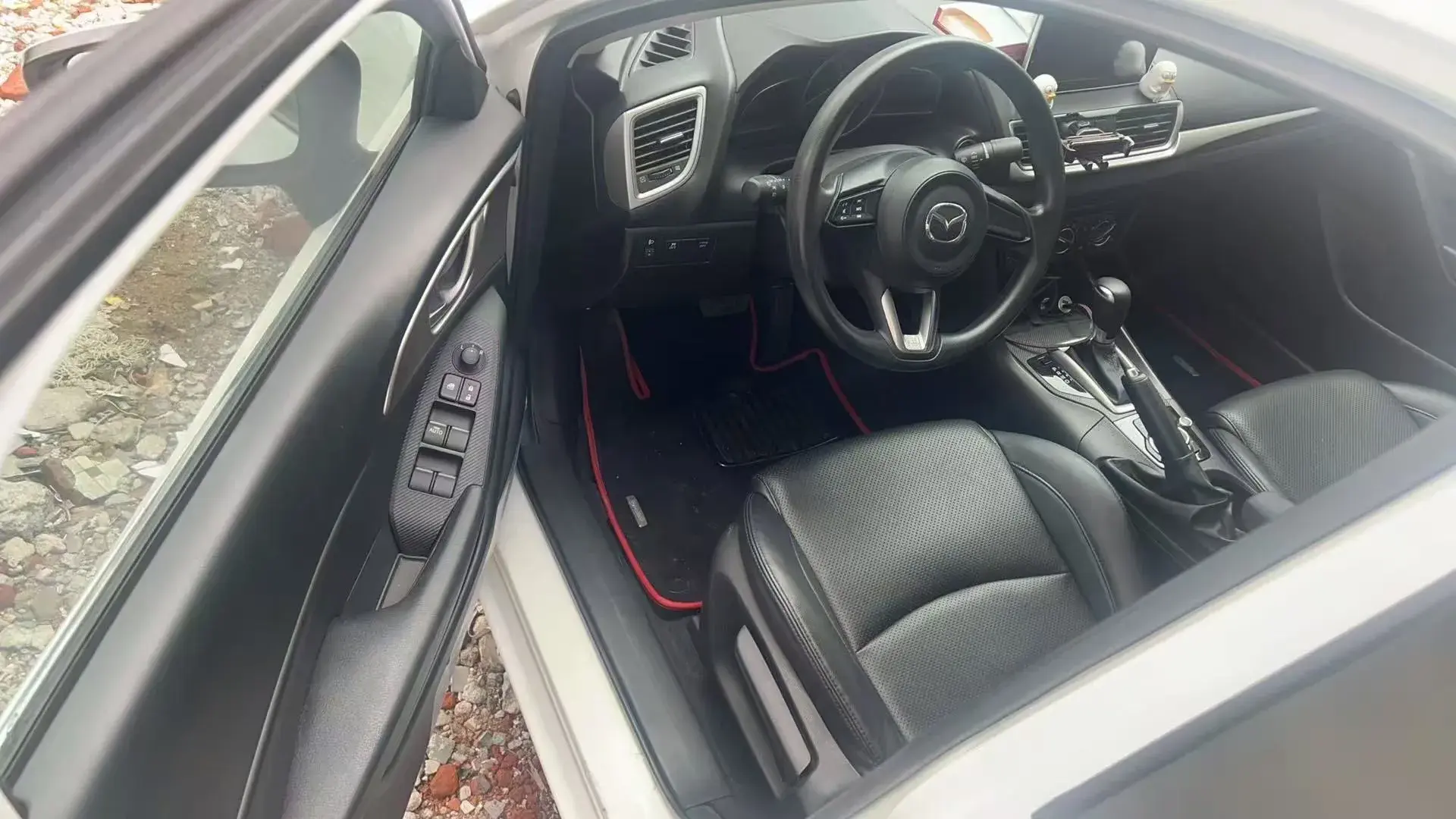 2019 MAZDA 3 thumbnail 2