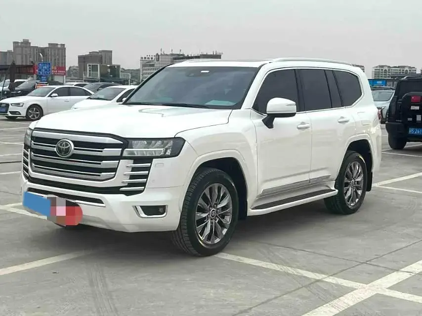 2021 CHEVROLET TRAX view 1