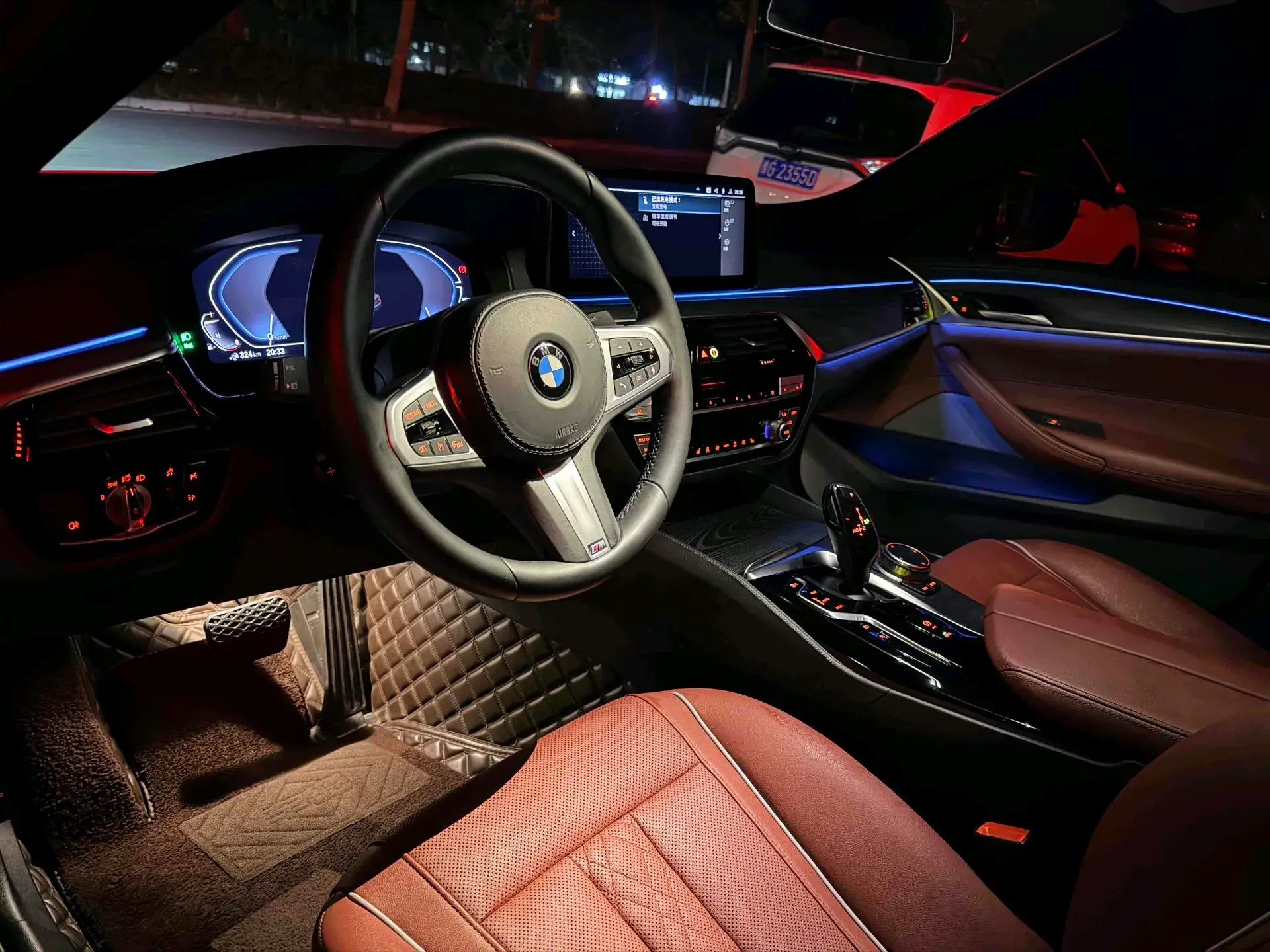 2021 BMW 5 thumbnail 2