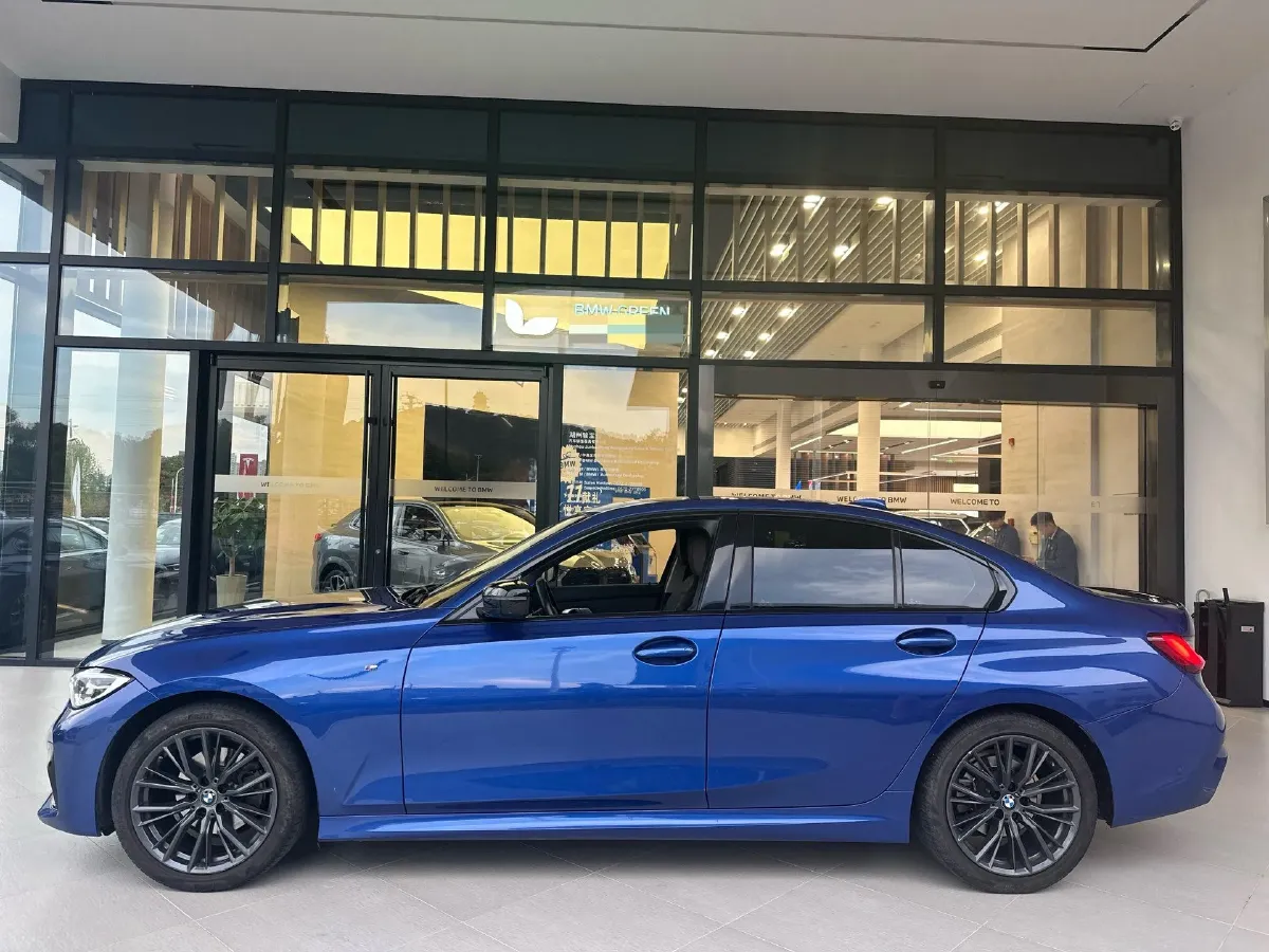 2021 BMW 3 Series 2.0T 184HP L4 8AT,autocango,china used car exporter,china ev exporter,chinese used car exporter,chinese used ev exporter