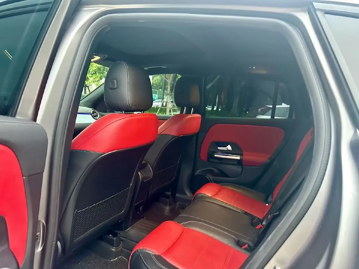 2022 Mercedes-Benz GLA AMG 2.0T 306HP L4 8DCT,autocango,china used car exporter,china ev exporter,chinese used car exporter,chinese used ev exporter