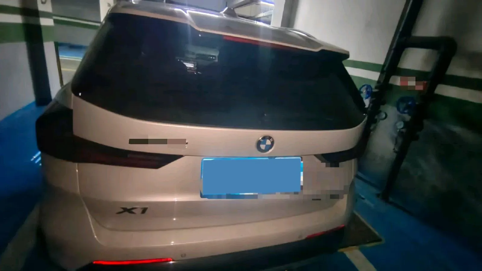 2023 BMW X1 2.0T 204HP L4 7DCT,autocango,china used car exporter,china ev exporter,chinese used car exporter,chinese used ev exporter
