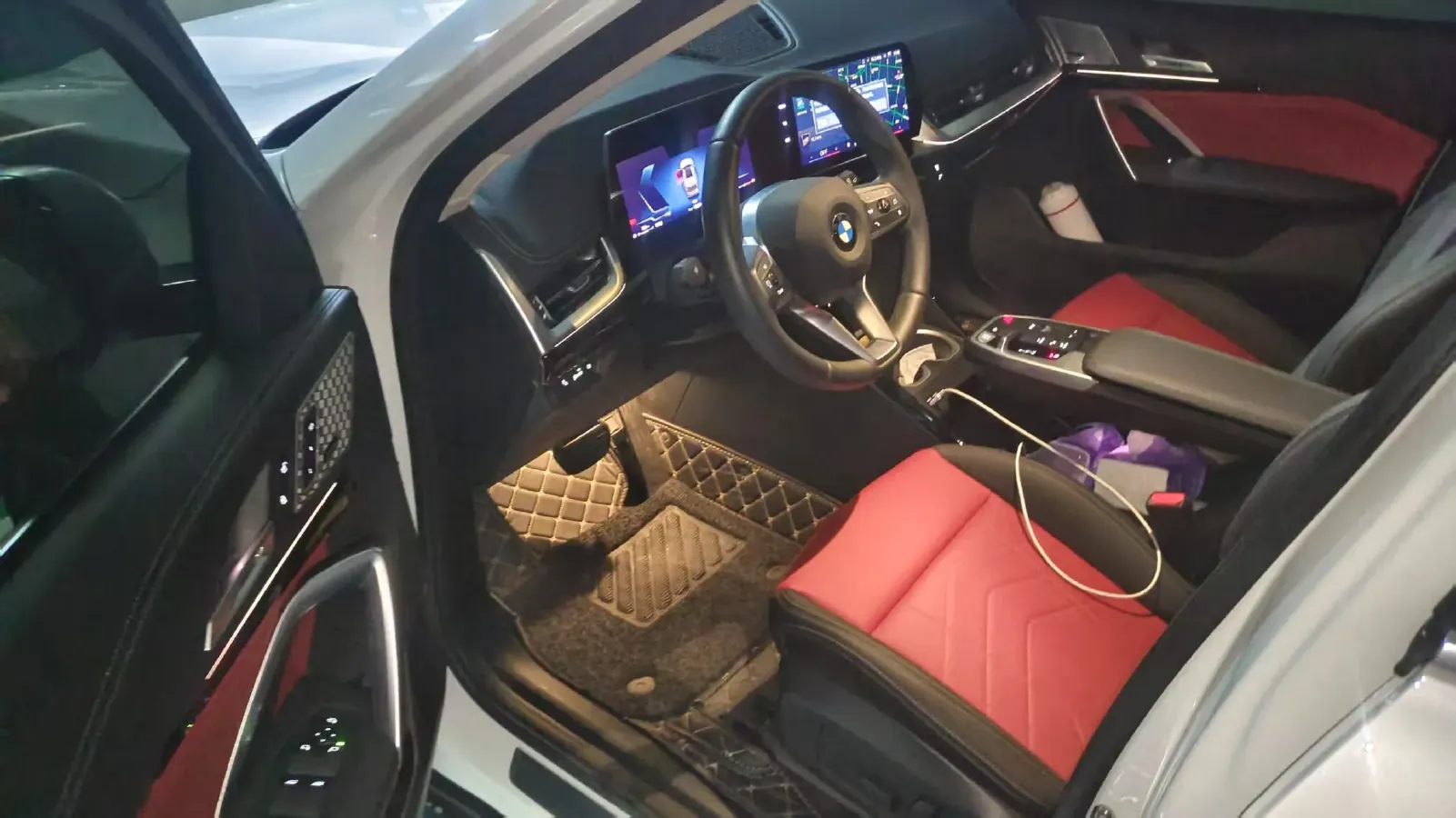 2023 BMW X1 2.0T 204HP L4 7DCT,autocango,china used car exporter,china ev exporter,chinese used car exporter,chinese used ev exporter