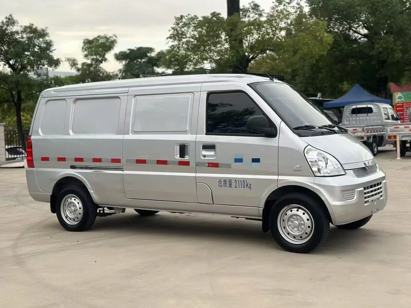 2021 WULING RONGGUANG thumbnail 3