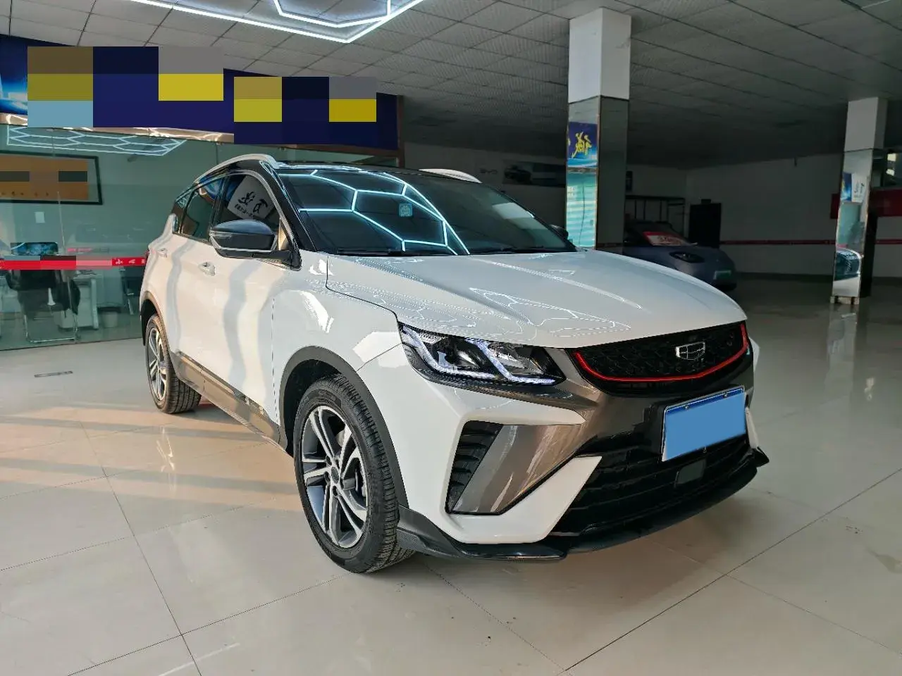 2021 GEELY COOLRAY thumbnail 2