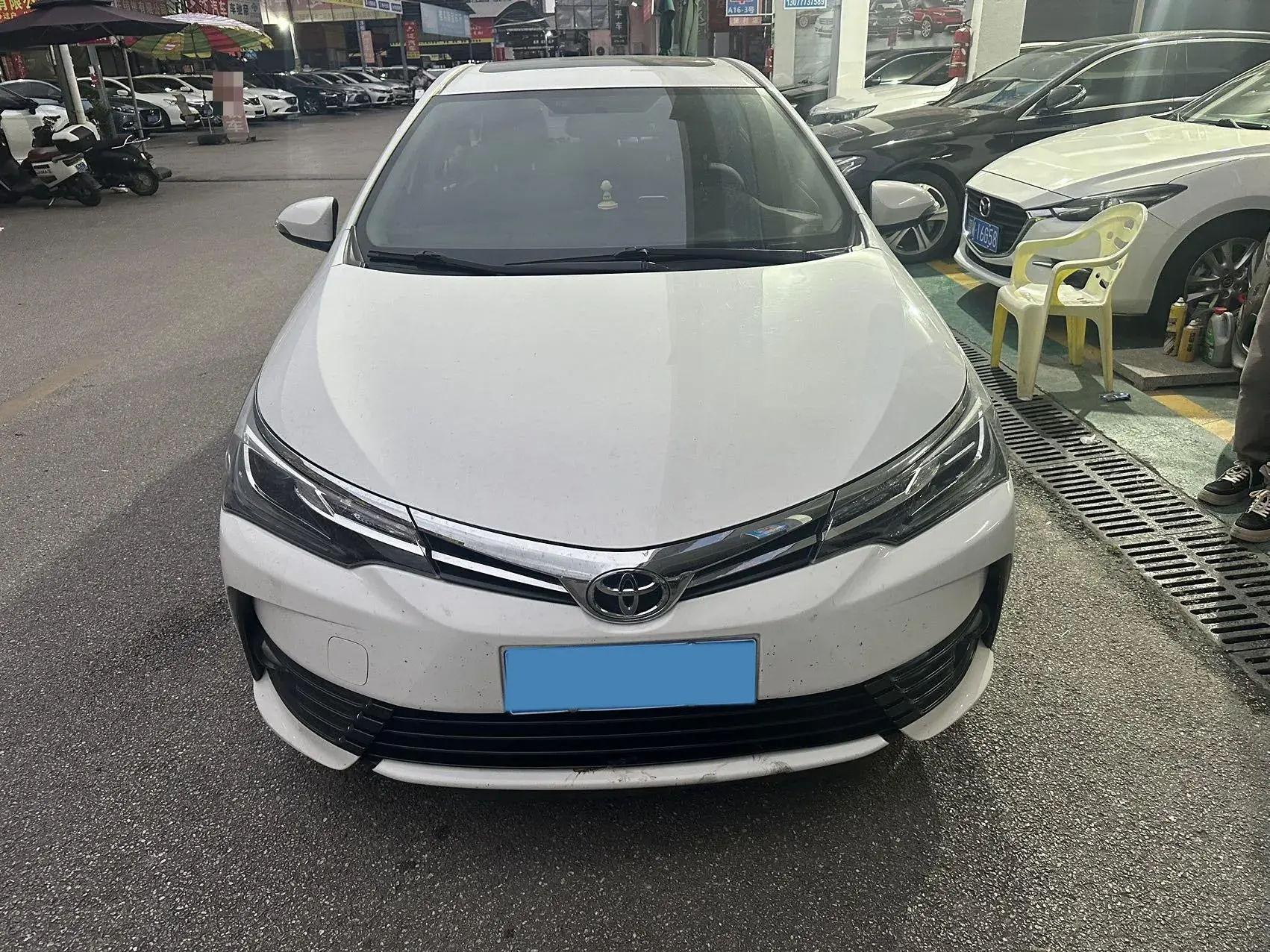 2017 TOYOTA COROLLA thumbnail 2