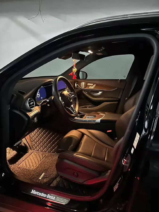 2021 Mercedes-Benz GLC Class 2.0T 258HP L4 9AT,autocango,china used car exporter,china ev exporter,chinese used car exporter,chinese used ev exporter