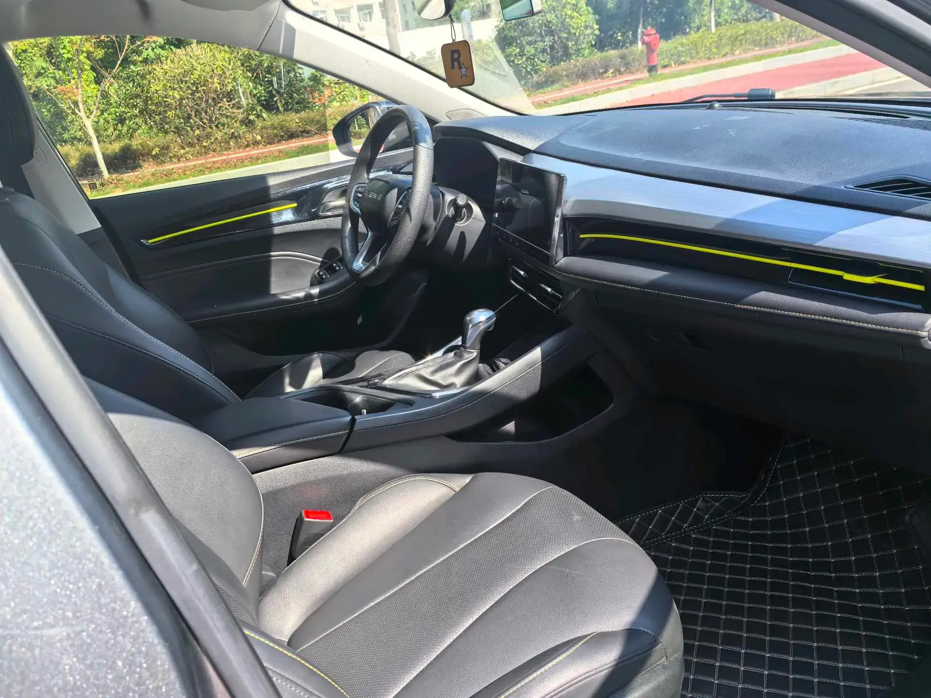 2021 ROEWE I5 thumbnail 4