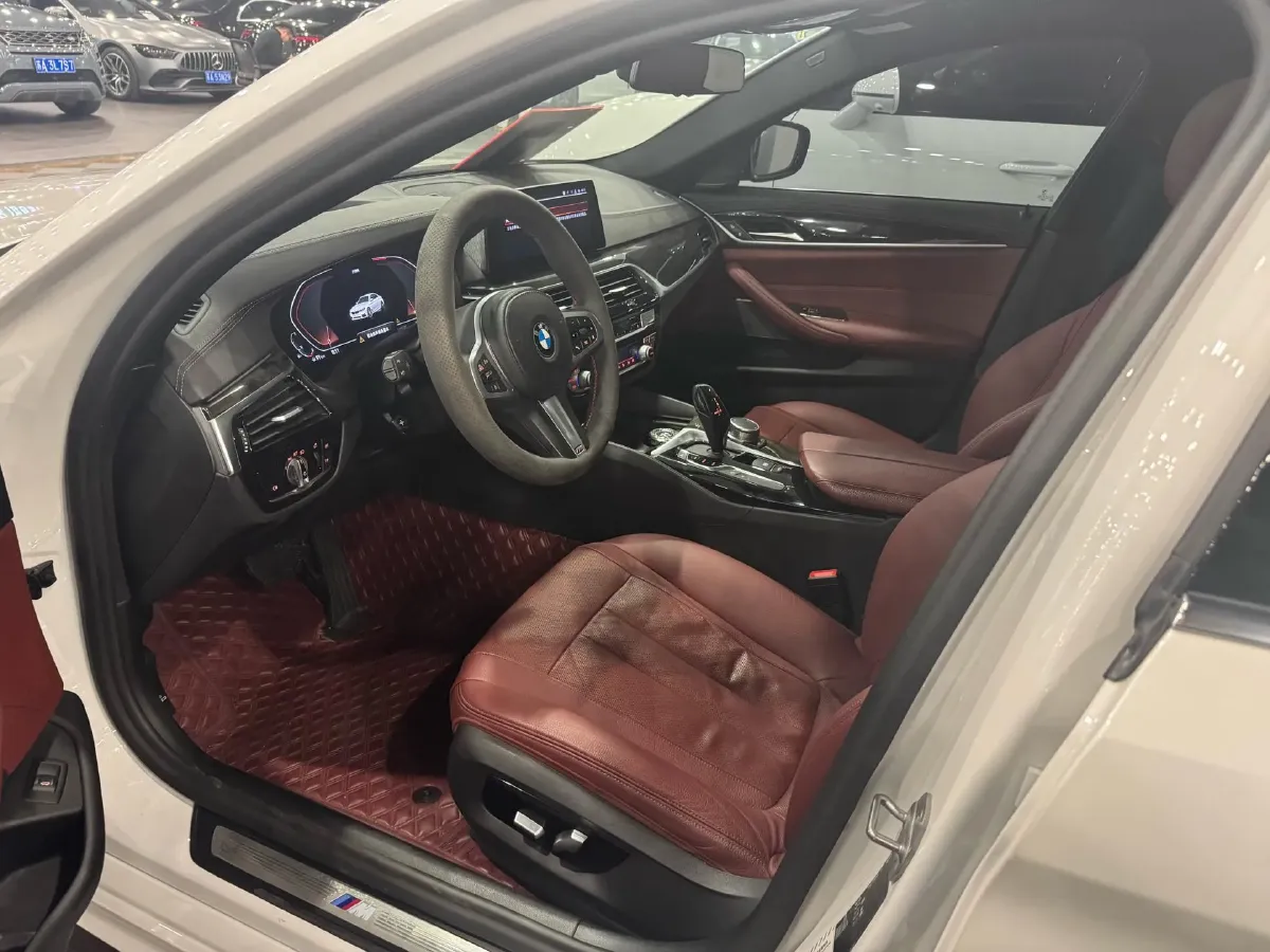 2020 BMW 5 Series 2.0T 252HP L4 8AT,autocango,china used car exporter,china ev exporter,chinese used car exporter,chinese used ev exporter