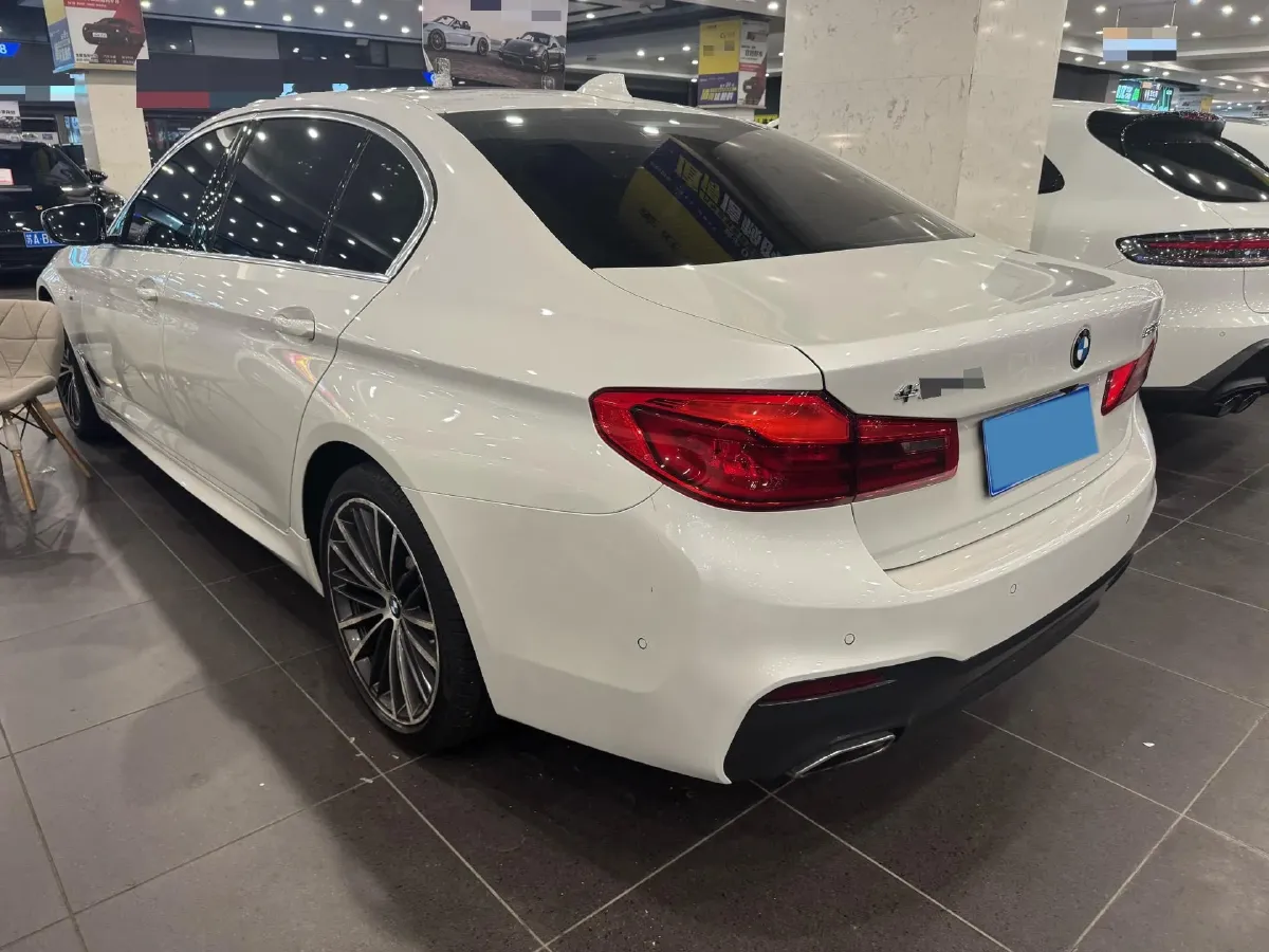 2020 BMW 5 Series 2.0T 252HP L4 8AT,autocango,china used car exporter,china ev exporter,chinese used car exporter,chinese used ev exporter