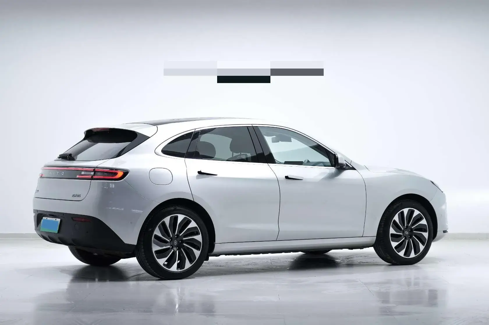 2022 AITO AITO thumbnail 3