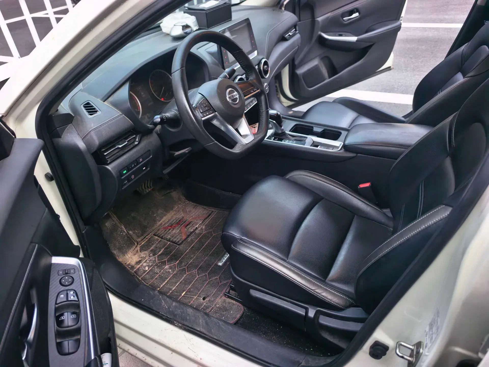 2022 NISSAN SYLPHY thumbnail 3