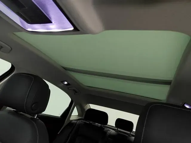 2021 Volkswagen Passat 2.0T 186HP L4 7DCT,autocango,china used car exporter,china ev exporter,chinese used car exporter,chinese used ev exporter