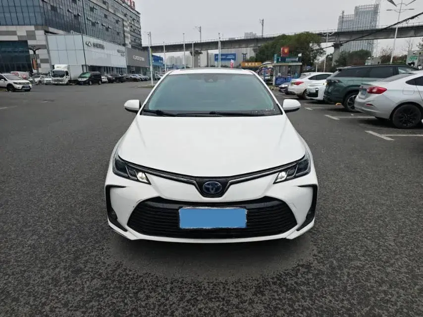 2022 TOYOTA COROLLA thumbnail 2