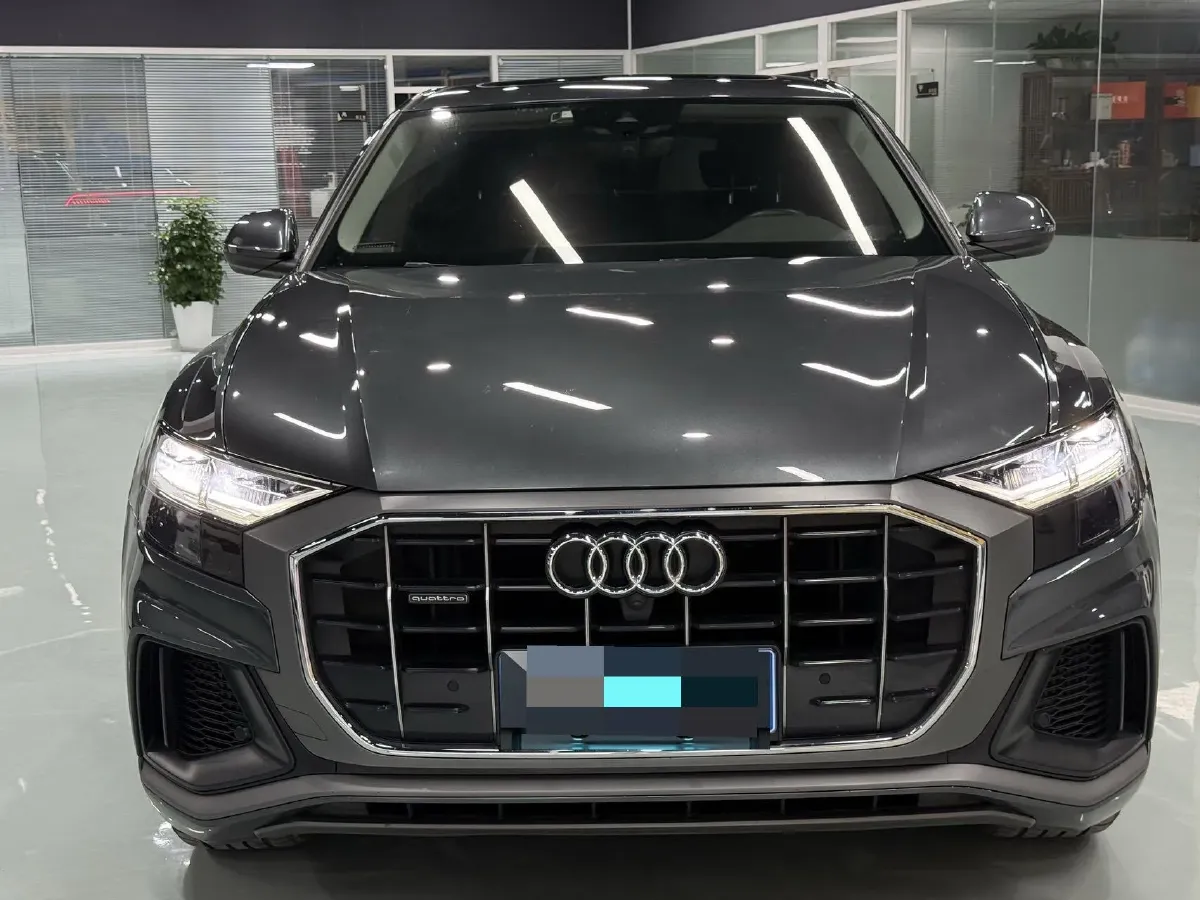 2021 Audi Q8 3.0T 340HP V6 8AT,autocango,china used car exporter,china ev exporter,chinese used car exporter,chinese used ev exporter