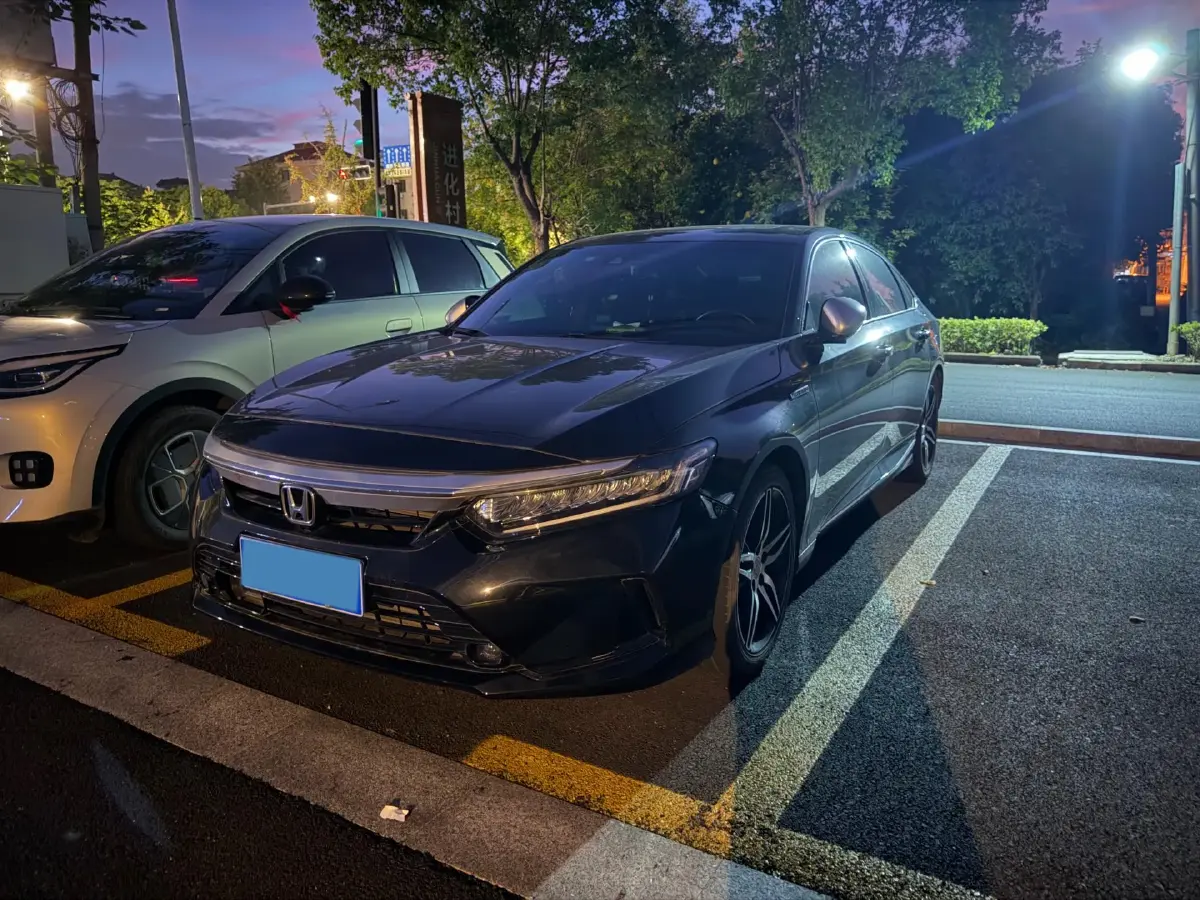 2022 Honda Inspire 1.5T 194HP L4 CVT