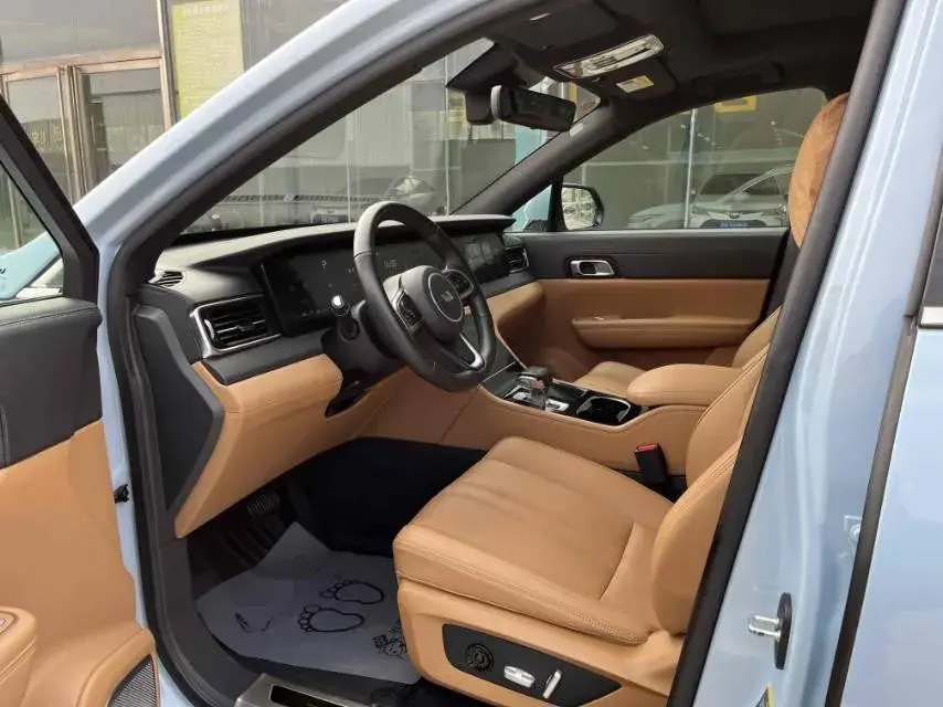 2020 LI ONE thumbnail 2