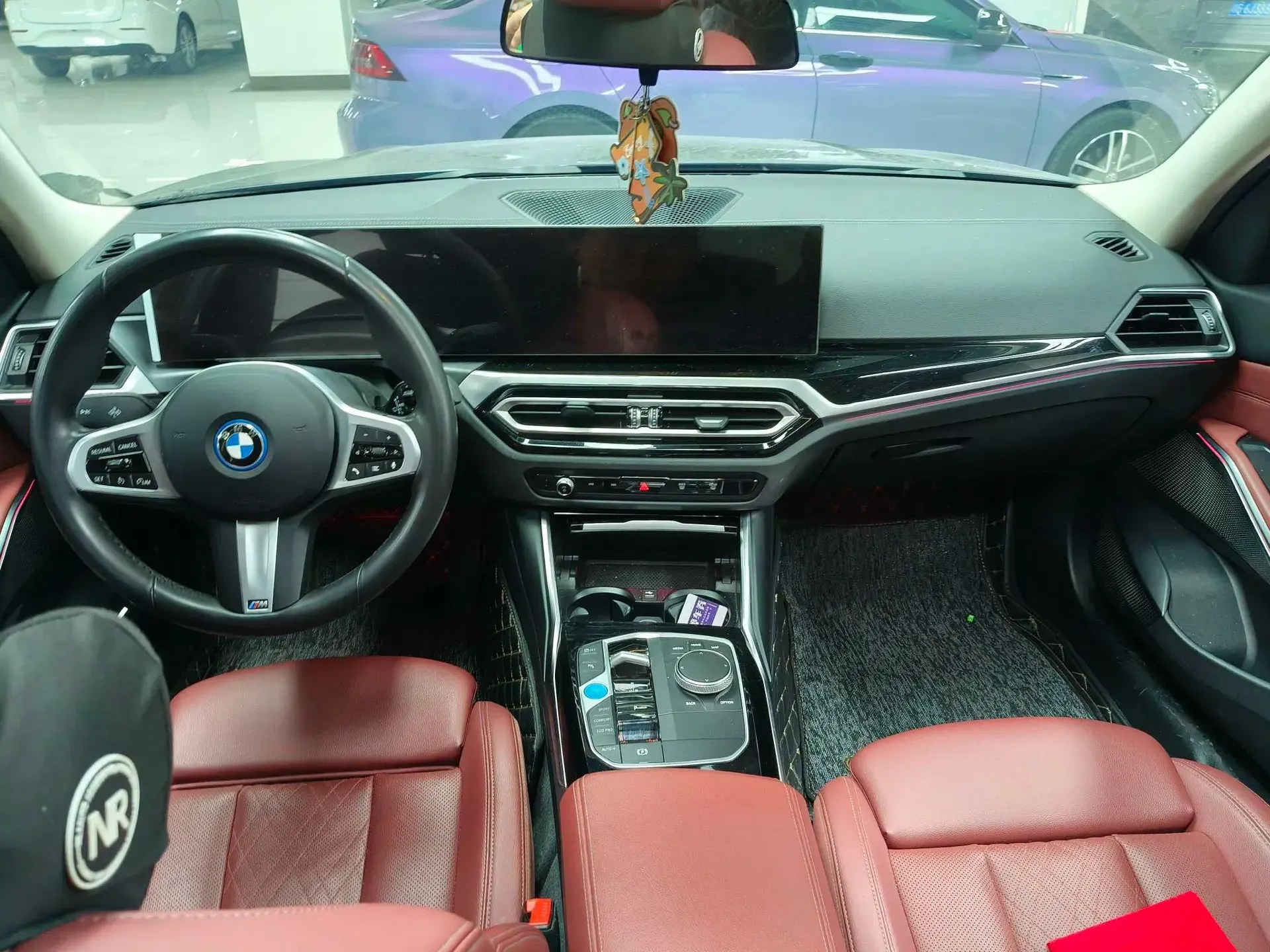 2022 BMW I3 thumbnail 4