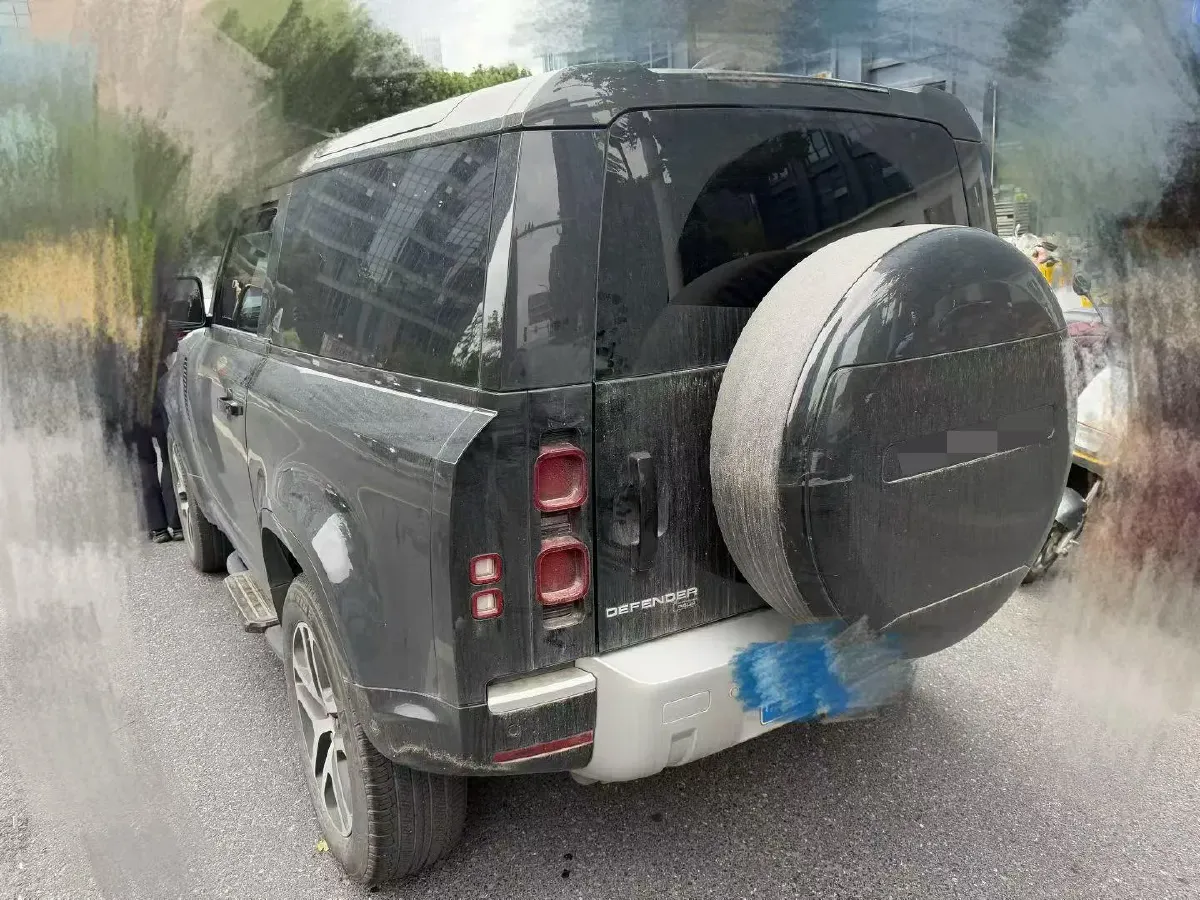 2023 Land Rover Defender 3.0T 400HP L6 8AT,autocango,china used car exporter,china ev exporter,chinese used car exporter,chinese used ev exporter