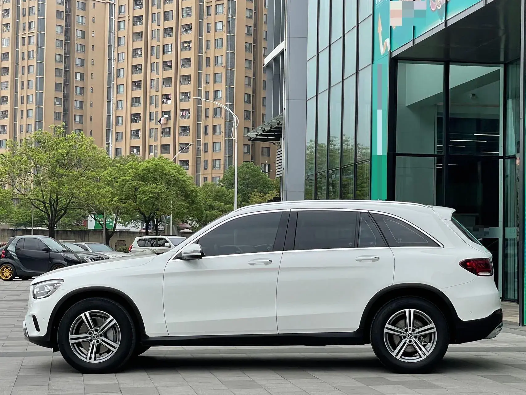 2021 MERCEDES-BENZ GLC thumbnail 3