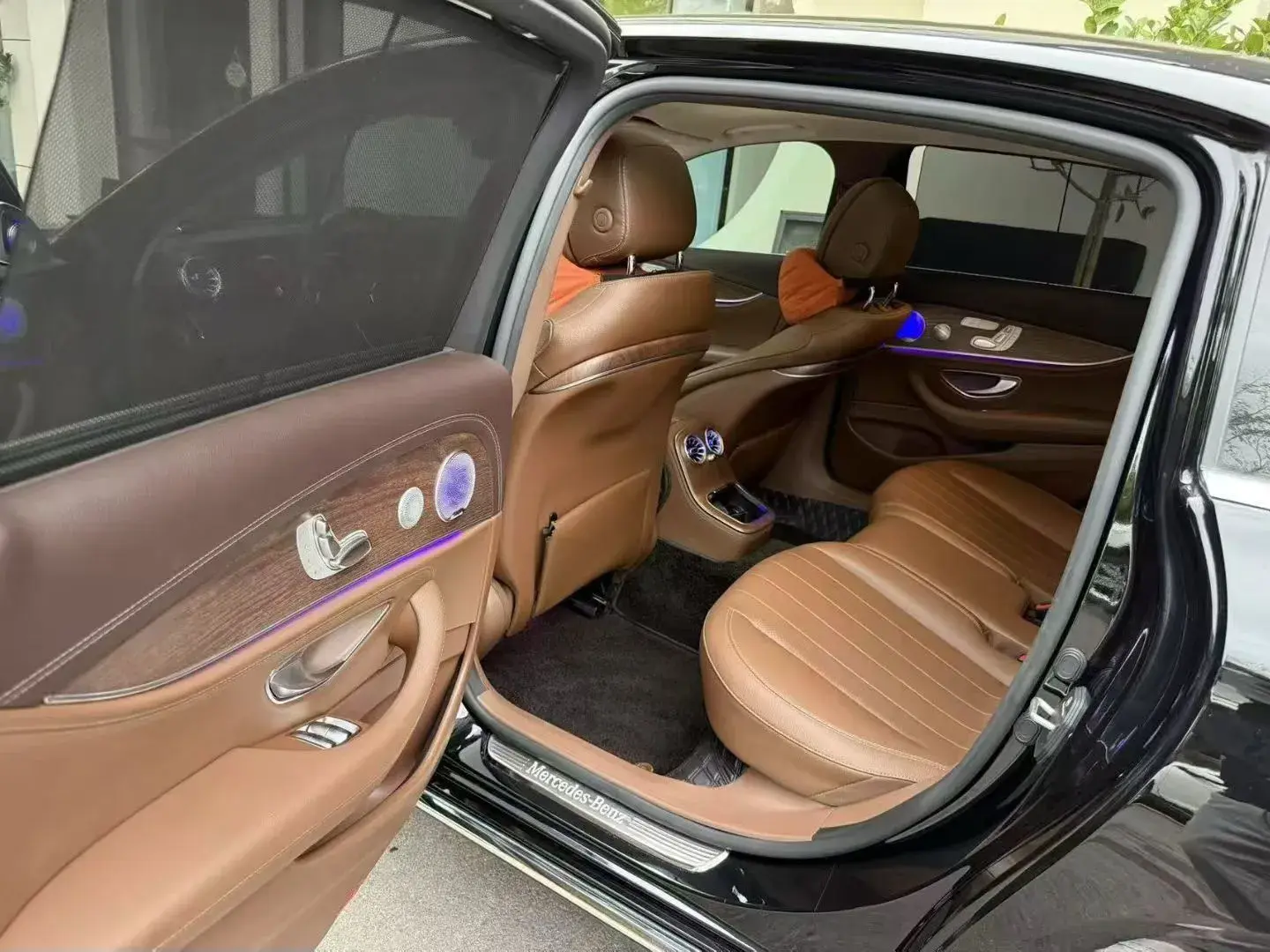 2021 MERCEDES-BENZ E thumbnail 3