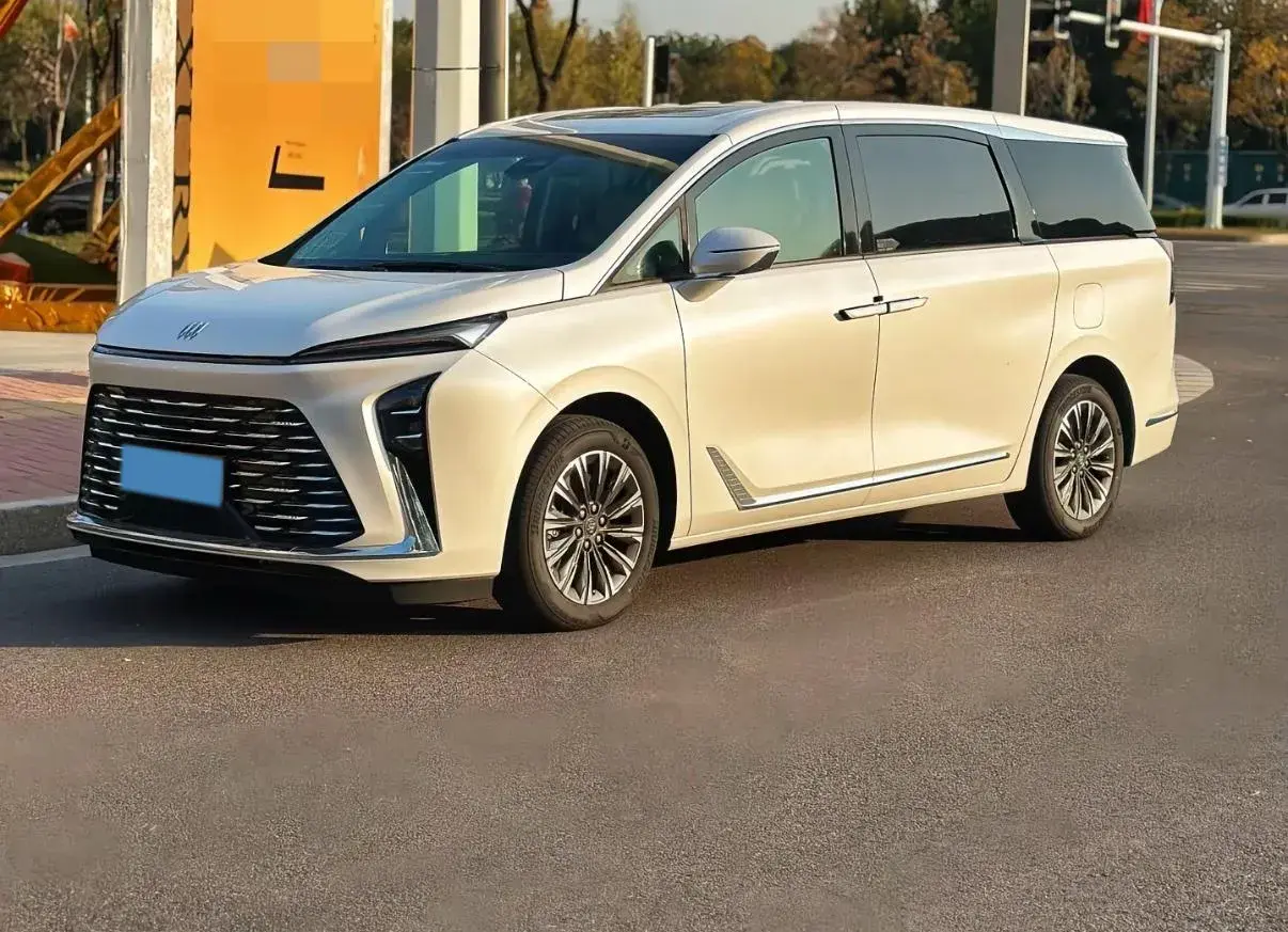 2025 Buick GL8 2.0T 237HP L4 9AT