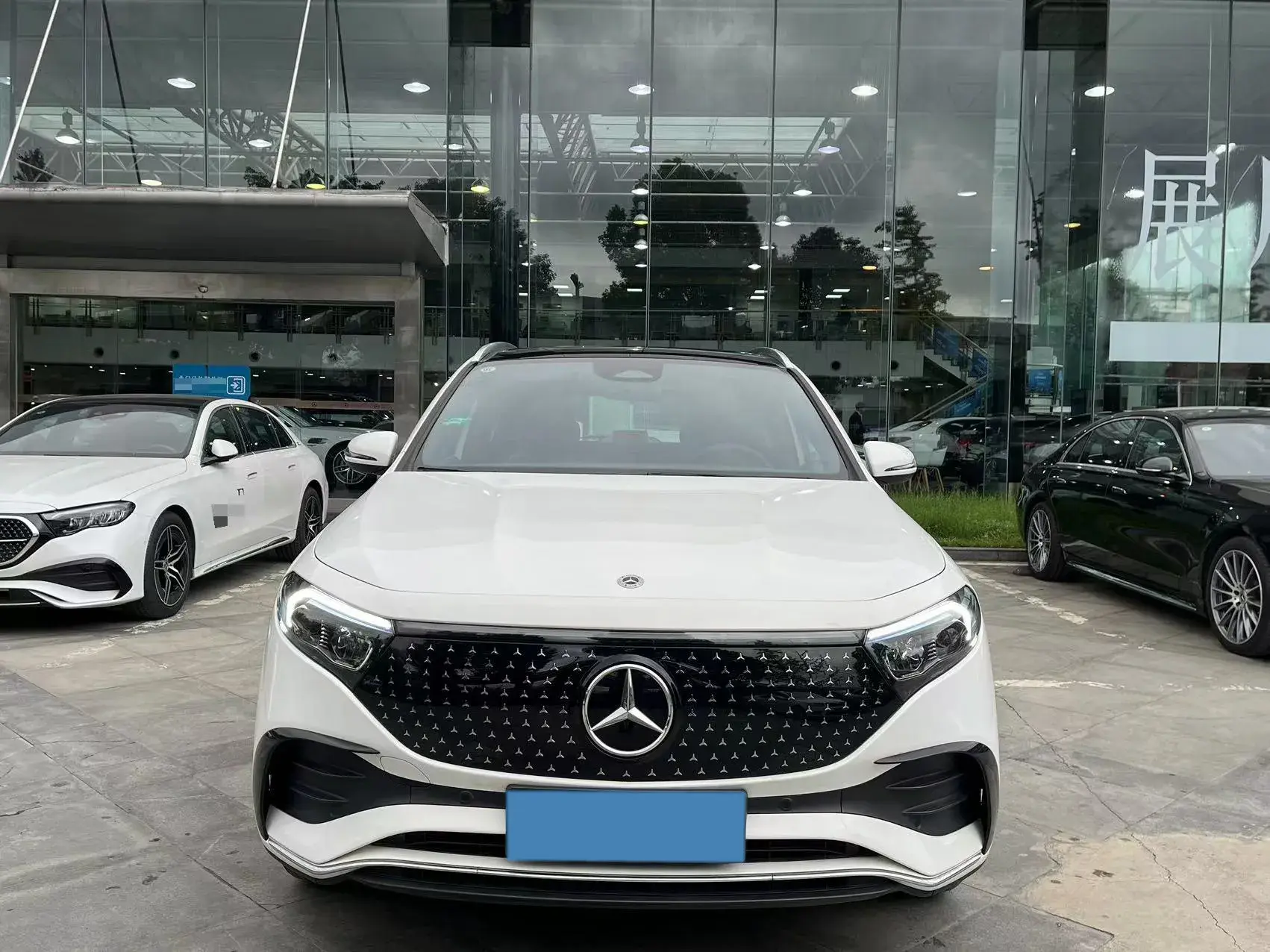 2025 MERCEDES-BENZ EQA thumbnail 2