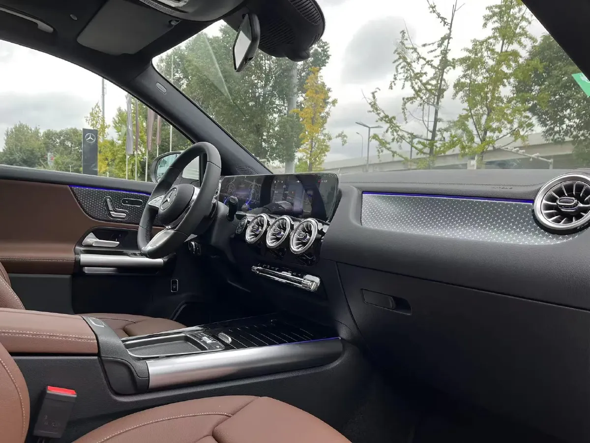 2025 Mercedes-Benz EQA Class BEV 73.5KWH,autocango,china used car exporter,china ev exporter,chinese used car exporter,chinese used ev exporter